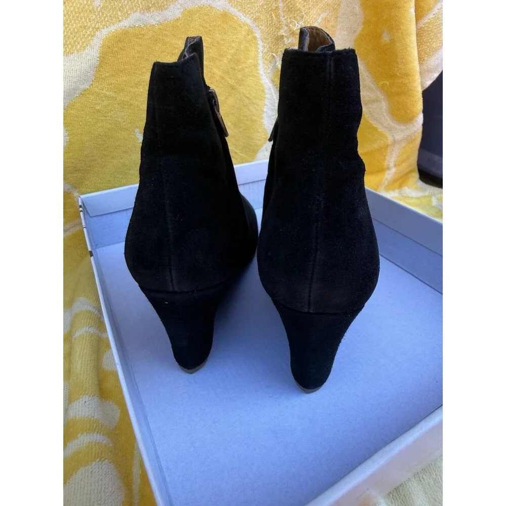 New With Box DV Dolce Vita Black Suede Pilot Wedge Booties Size 8.5